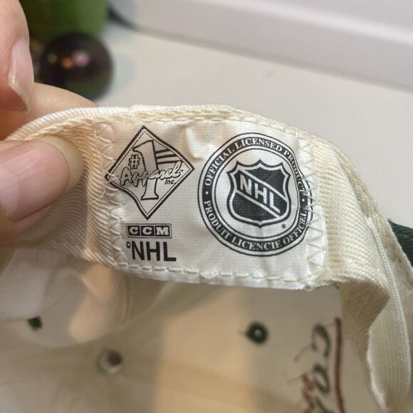 New Vintage Phoenix Coyotes #1 Apparel CCM NHL Snapback Hat Made In Canada - Picture 10 of 10
